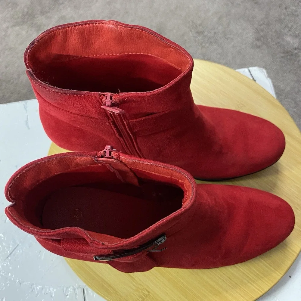 mysoft Women's Red Booties Chunky Heel, Great Cond. Zipper Ankle Boots US 9.5‎